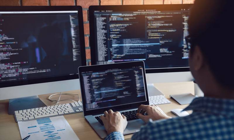数据科学选型:R与Python如何赋能清河区网站建设?